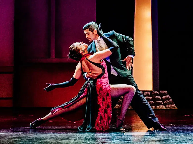 ✦PLATEA✦ DÉJEUNER GOURMET + BOISSONS + SPECTACLE DE TANGO ET DE FOLKLORE